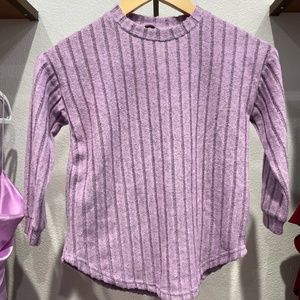 Young Girl Detail Curved Hem Tee and Leggings set